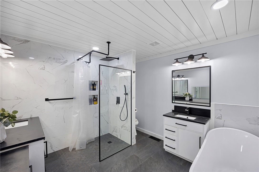 Hilltop Suburban - Residential