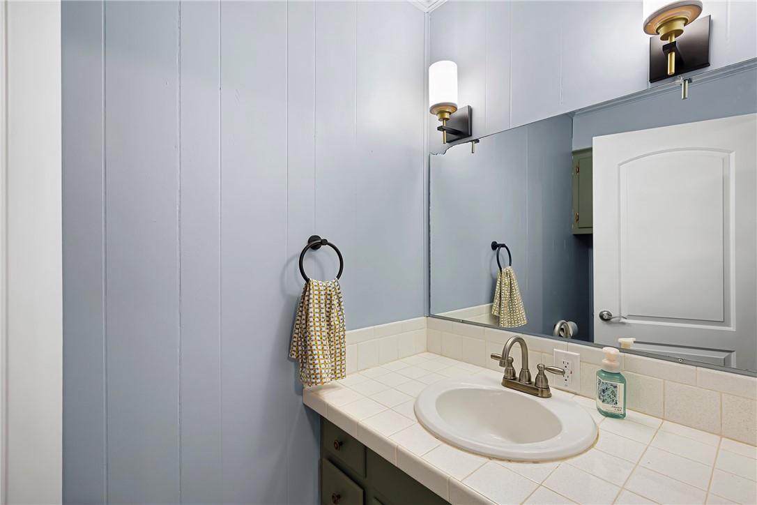 Hilltop Suburban - Residential