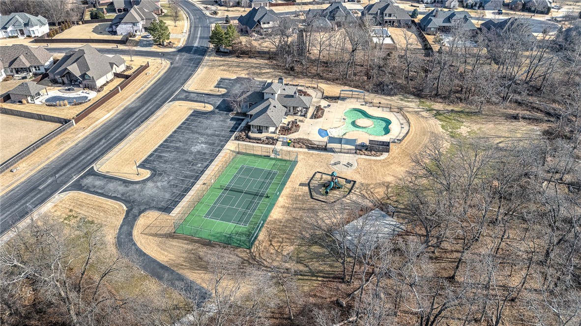 Oak Tree Centerton - Residential