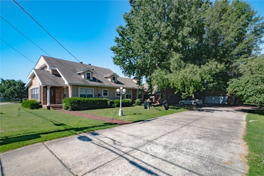 Nice home on a large corner lot. Large kitchen, two living areas. Master bedroom on all level, all other bedrooms upstairs. Spacious brick patio.
