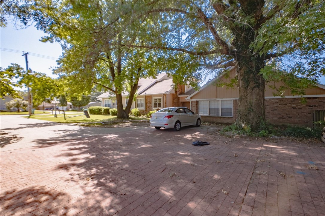 12-17-30 Springdale Outlots - Residential Lease