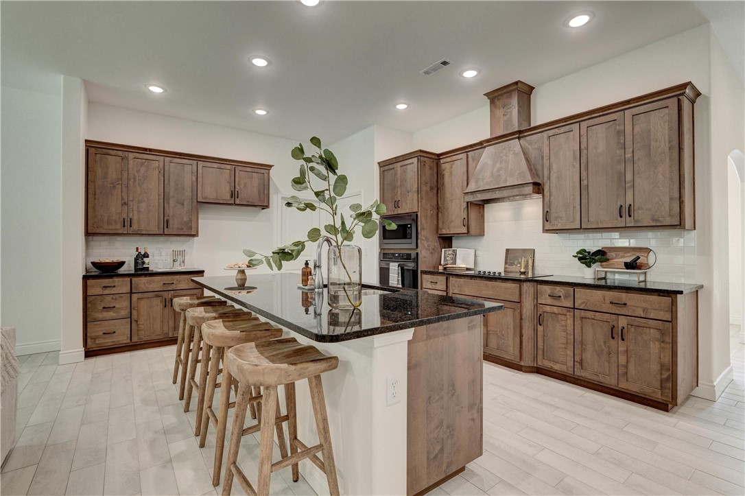 This plan series offers plenty of room for a growing family with over 2,500 square feet of living space, four bedrooms and three bathrooms. It features a formal dining room and a spacious family area for plenty of room to play and dine. The primary suite includes double bathroom vanities, walk-in closets, and separate tub and shower. Also enjoy a brick fireplace in the living area and granite countertops in the kitchen.
Located near the heart of Pea Ridge, Avalon is a great community for those looking to enjoy the quiet countryside, while remaining close to the city amenities of Northwest Arkansas. With proximity to Beaver Lake, all of the golfing you could want in Bella Vista, and a charming small-town atmosphere, Pea Ridge is the perfect place to call home.
Taxes subject to change based on new construction. Photos are representative of property being built. Actual colors and finishes may be different upon completion.