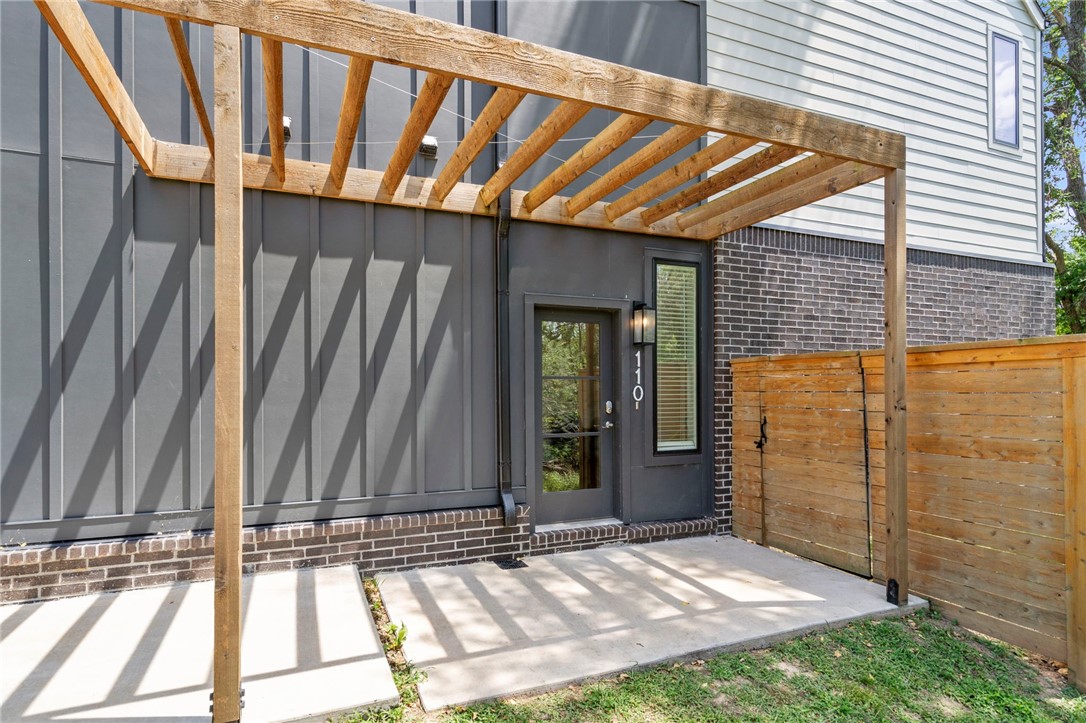 Pubside Horizontal Prop Regime - Residential