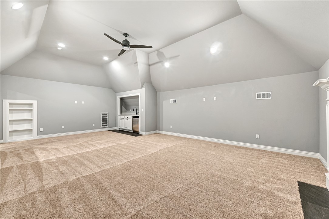 Elmdale Lake Estates - Residential