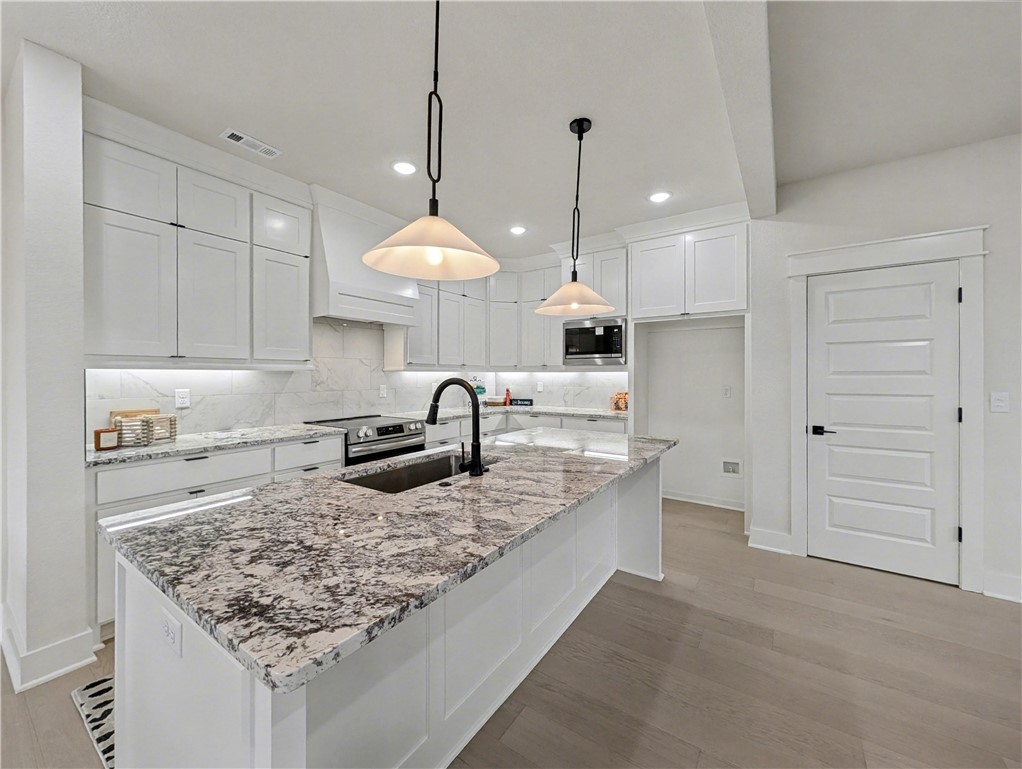 Norfolk Sub Bvv - Residential Lease