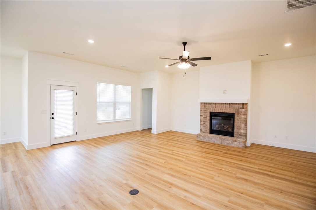 Deere Creek - Residential Lease