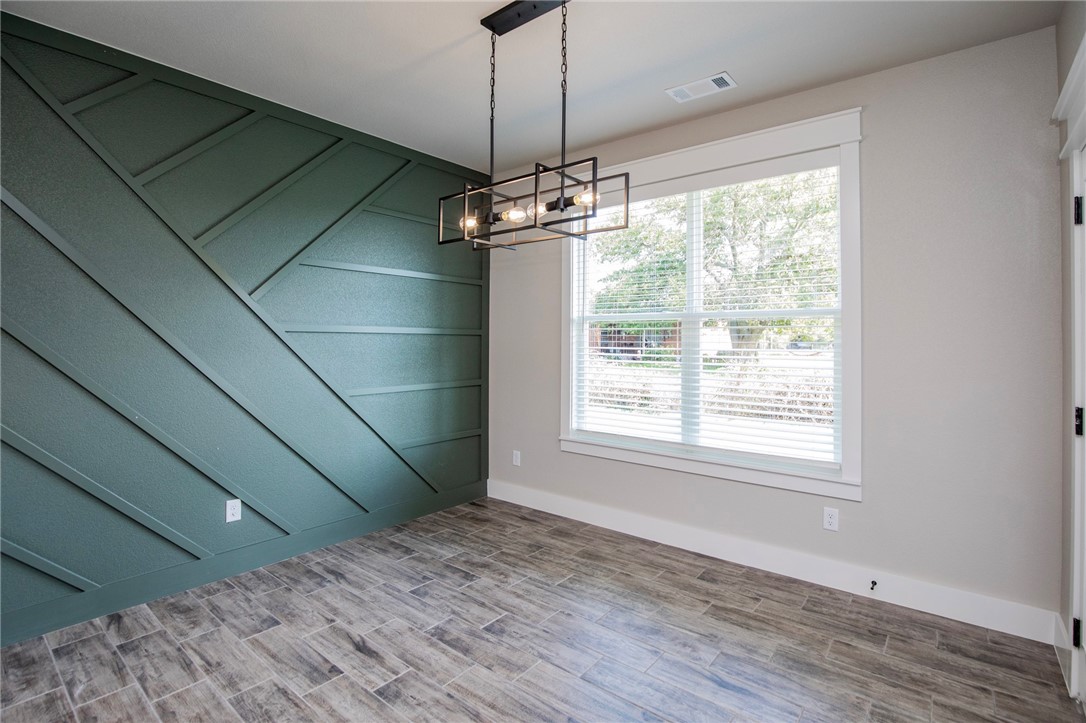 GRAND ESTATES PH 1-GENTRY - Residential Lease