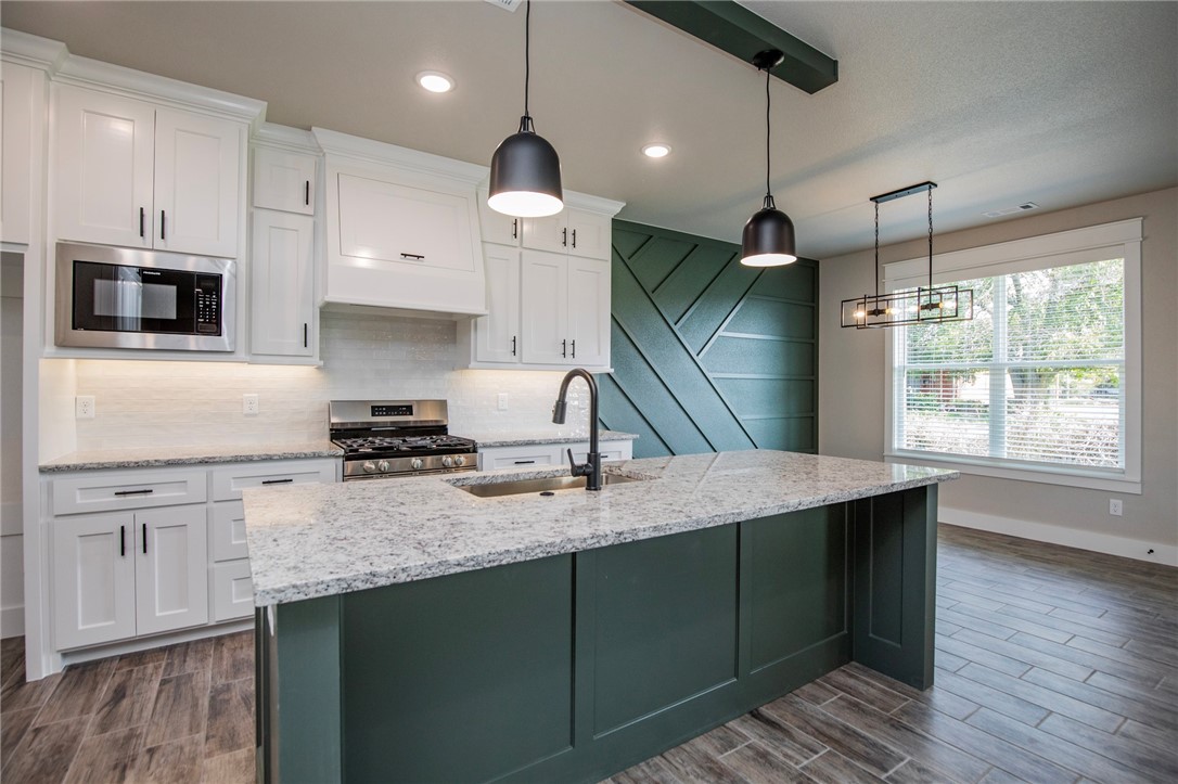 GRAND ESTATES PH 1-GENTRY - Residential Lease