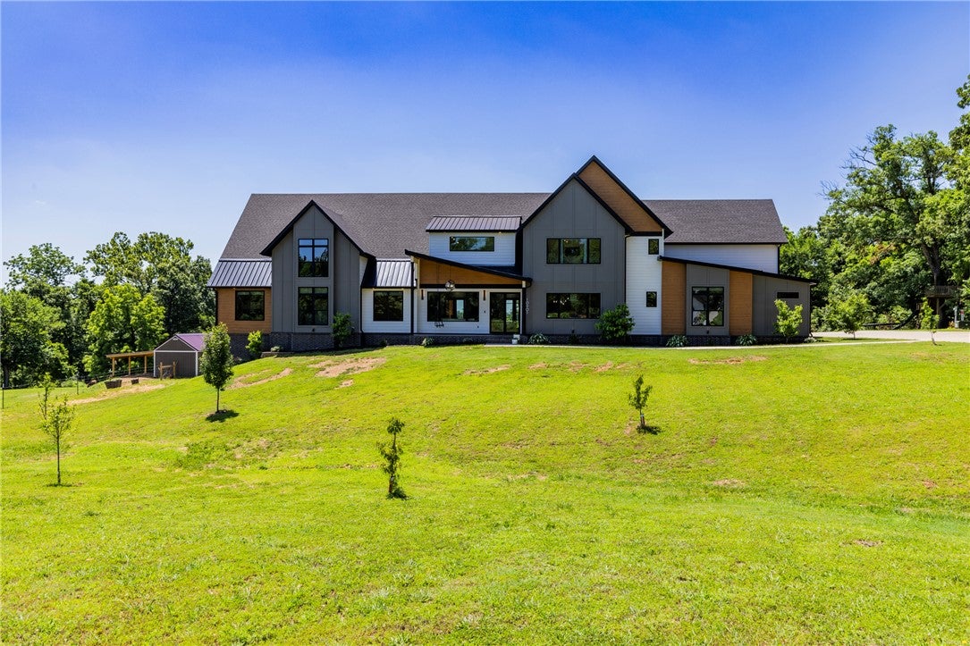 10901 Old Fashion Drive
