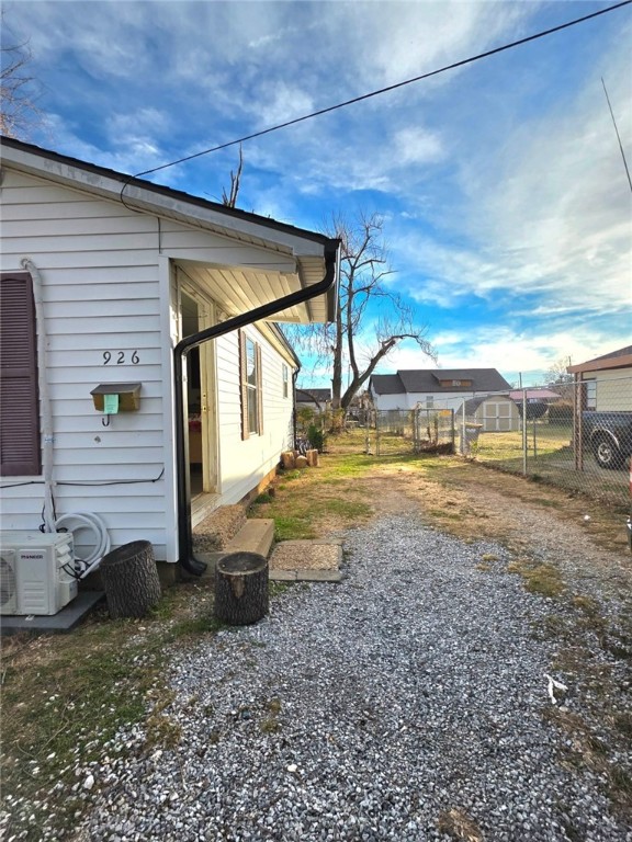 MISTLETOE ADD-ROGERS - Residential