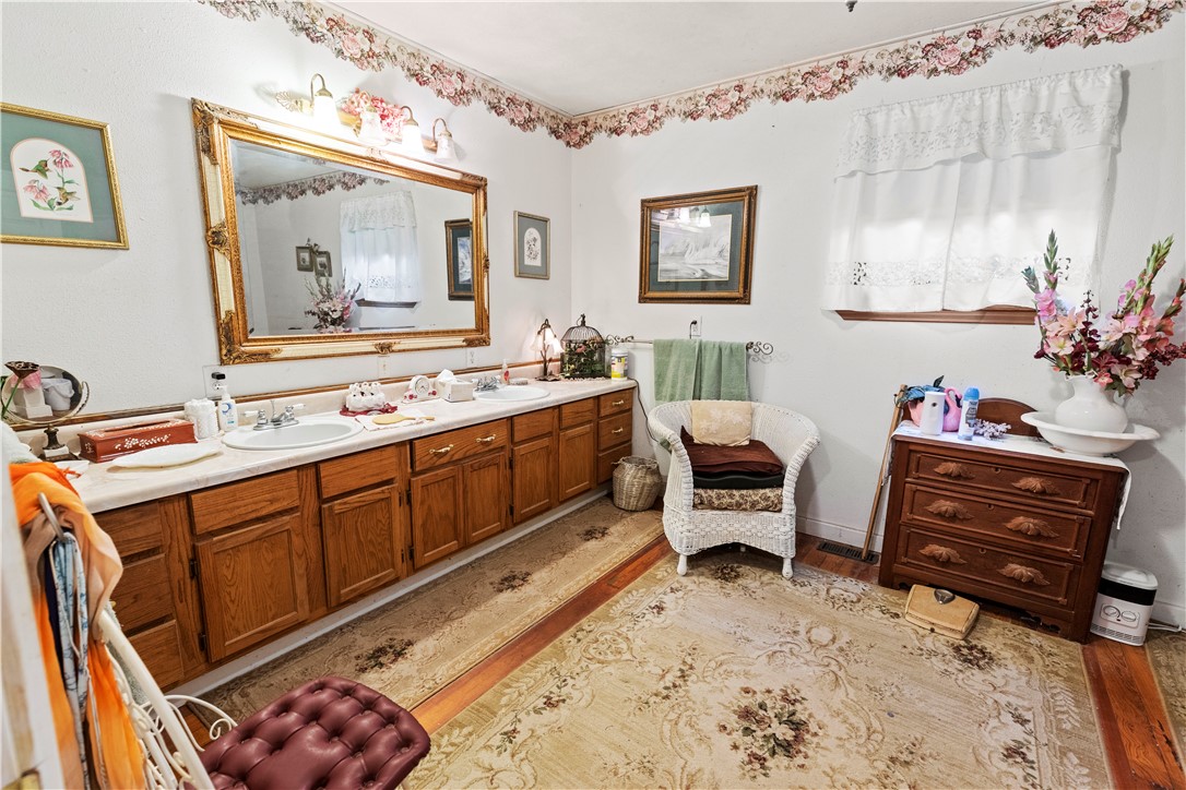 Woods Cove - Residential