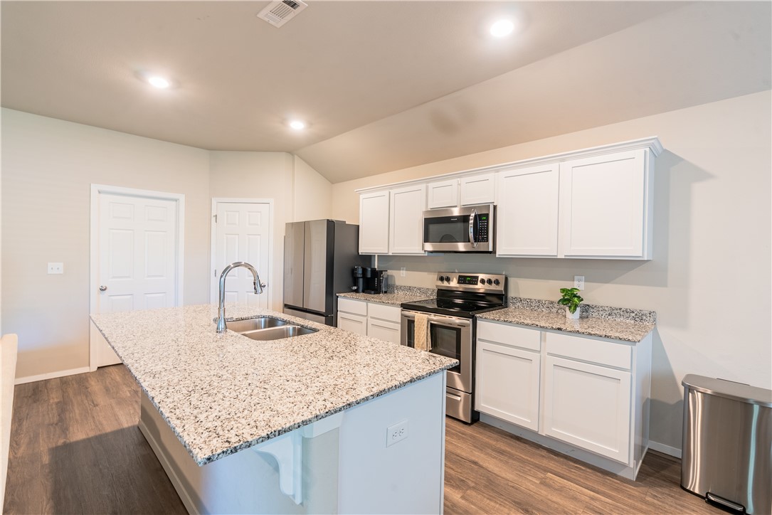 WILLOW CREEK PH 1-ROGERS - Residential