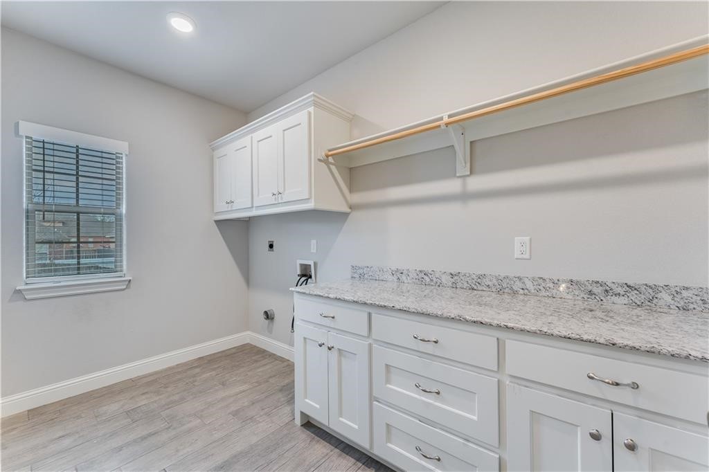 Oak Creek - Residential Lease