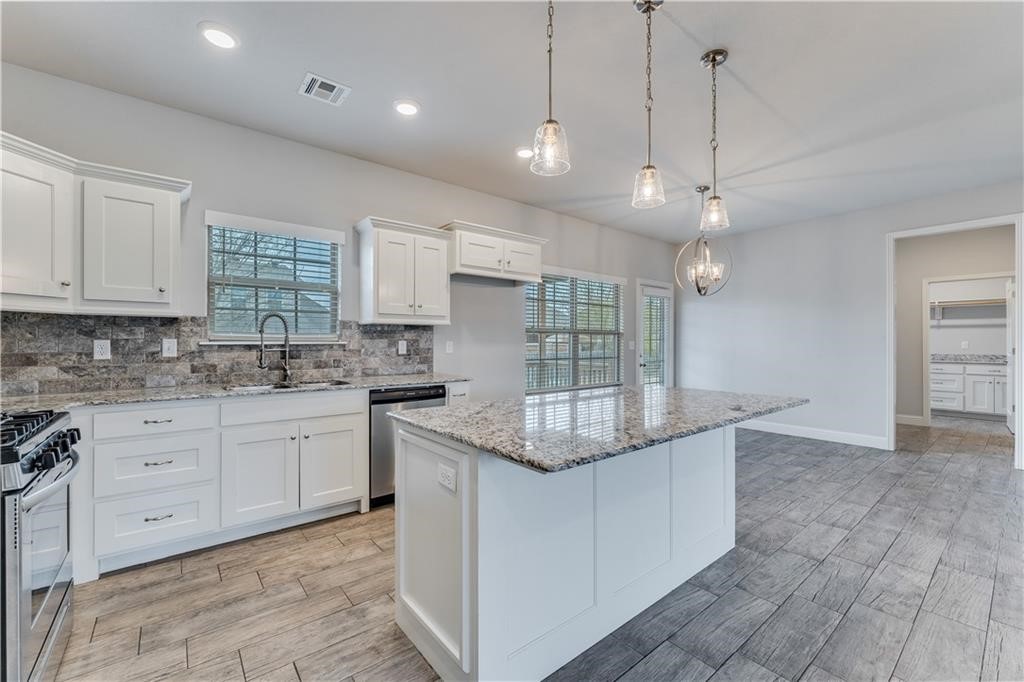 Oak Creek - Residential Lease