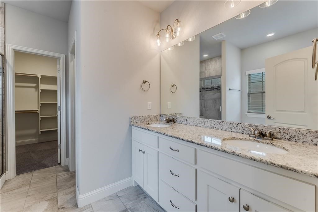 Oak Creek - Residential Lease