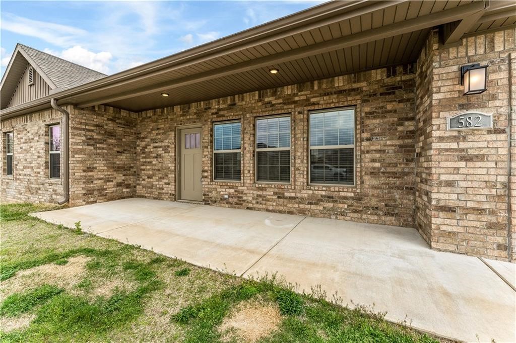 Oak Creek - Residential Lease