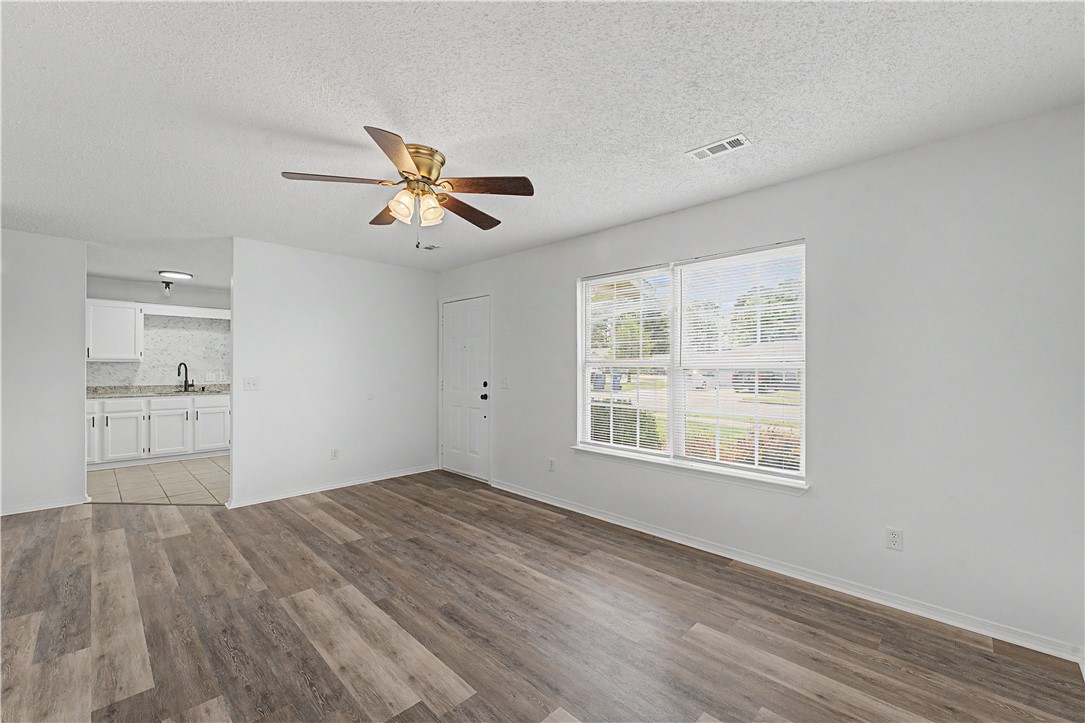 Carriage Square Sub Bentonville - Residential