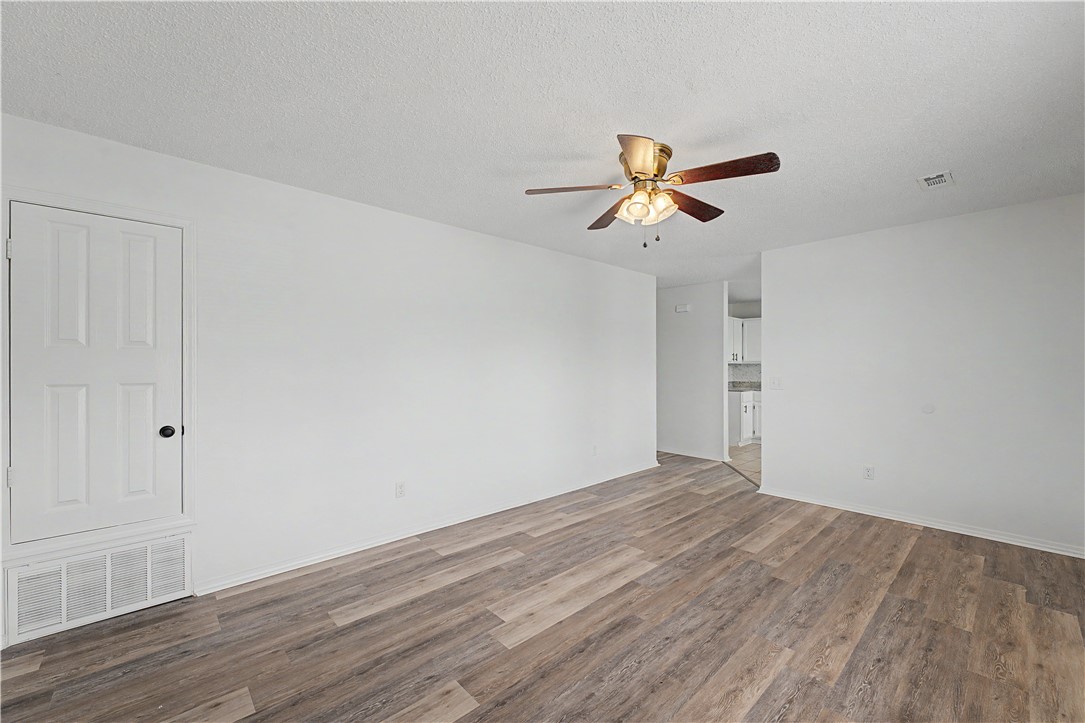 Carriage Square Sub Bentonville - Residential