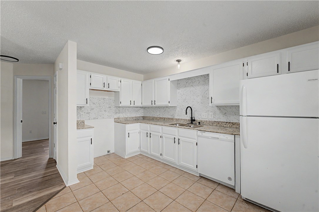 Carriage Square Sub Bentonville - Residential