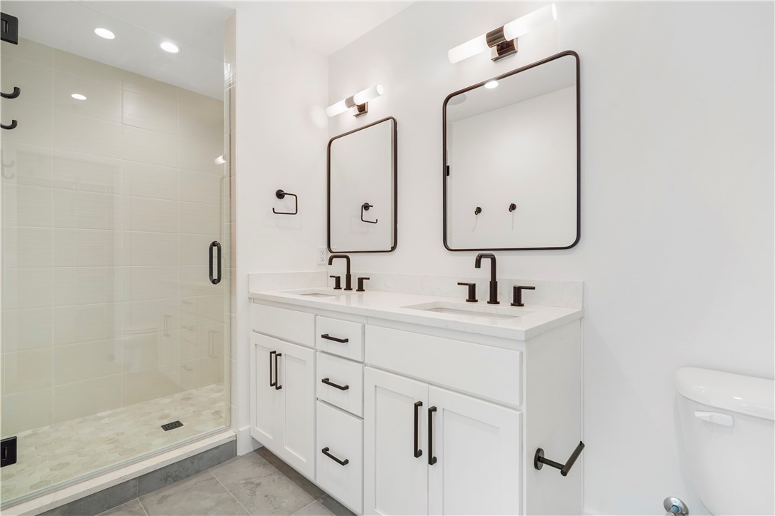 7C HORIZONTAL PROPERTY REGIME-BENTONVILL - Residential Lease