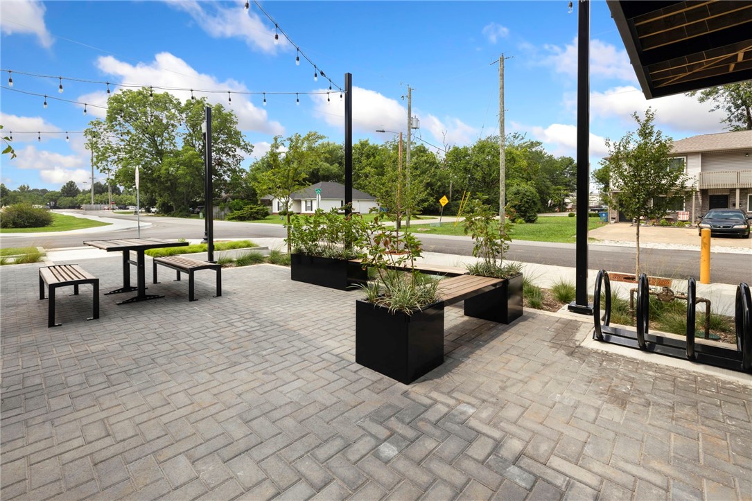 7C HORIZONTAL PROPERTY REGIME-BENTONVILL - Residential Lease