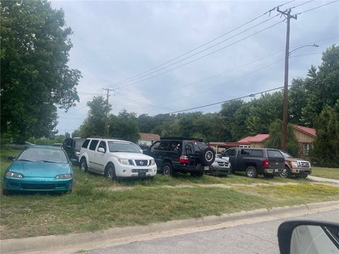 1600 S 11th Street Fort Smith AR 72901