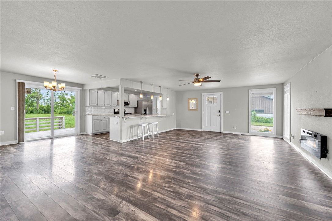 Mitchell Place Rogers - Residential