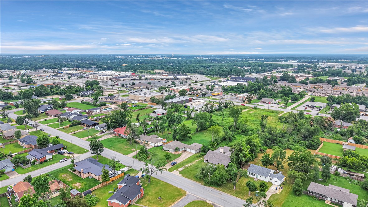 Mitchell Place Rogers - Residential