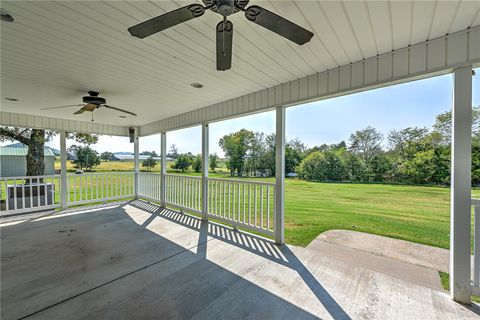 Single Family Residence in Berryville AR 3124 HWY 21 N 11.jpg