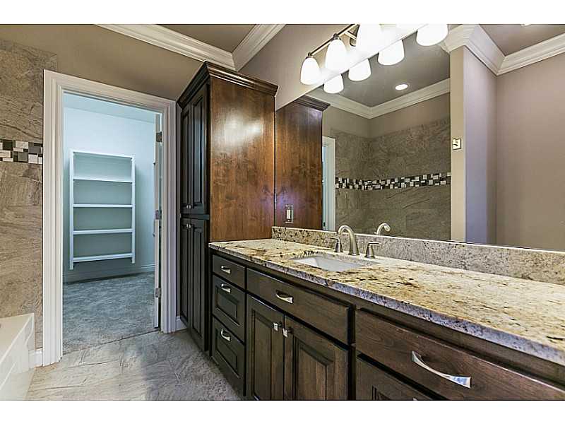 Oak Tree - Residential