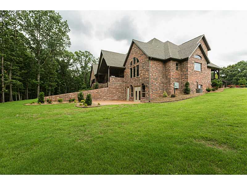 Oak Tree - Residential