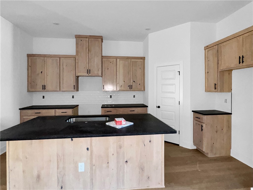 Pine Hollow - Residential