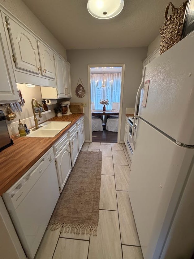 Townhouse Tct 3 A/K/A Drake Court Bvv - Residential