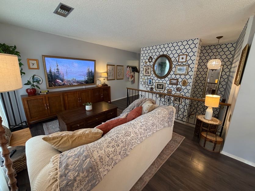 Townhouse Tct 3 A/K/A Drake Court Bvv - Residential