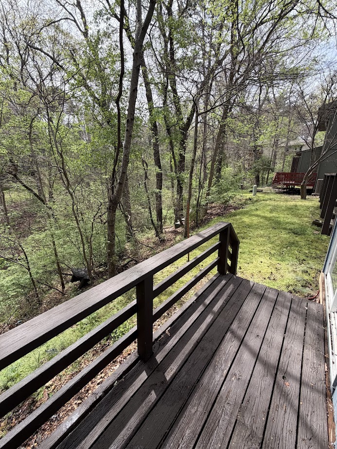 Townhouse Tct 3 A/K/A Drake Court Bvv - Residential