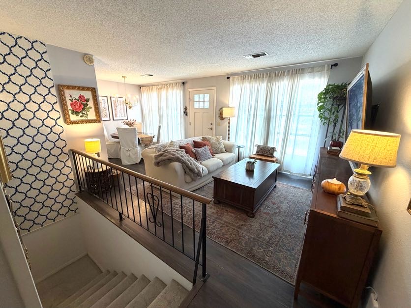 Townhouse Tct 3 A/K/A Drake Court Bvv - Residential