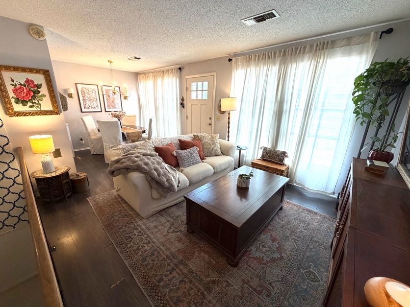 Townhouse Tct 3 A/K/A Drake Court Bvv - Residential