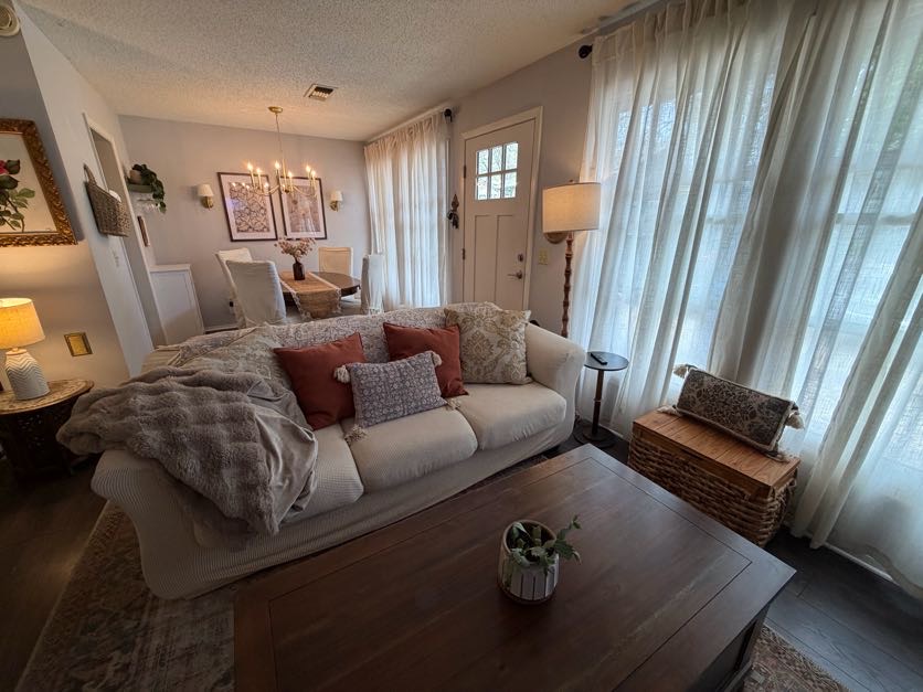 Townhouse Tct 3 A/K/A Drake Court Bvv - Residential