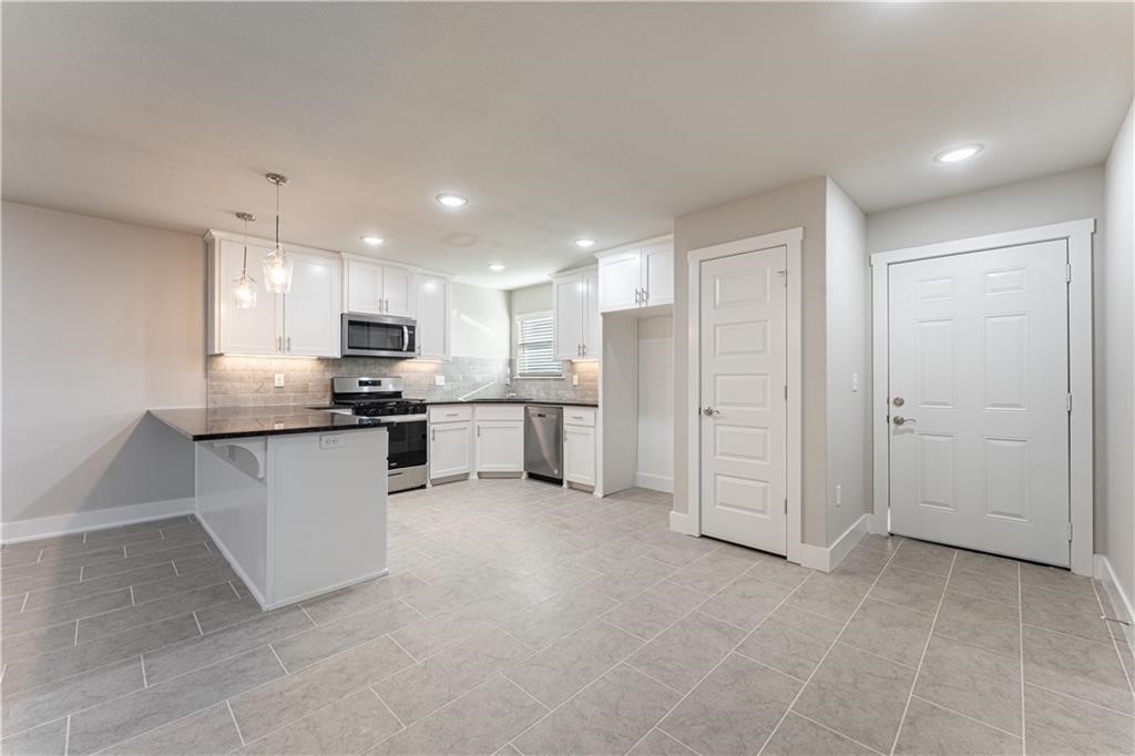 Gentry Heights Townhome Hpr Gentry - Residential Lease