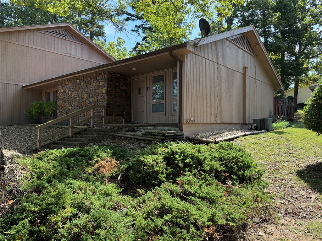 Townhouse Tct 3 A/K/A Drake Ctbvv - Residential Lease