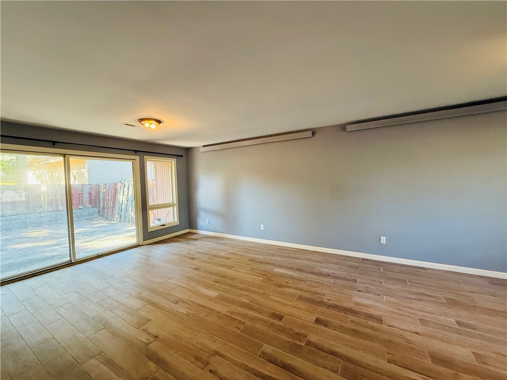 Townhouse Tct 3 A/K/A Drake Ctbvv - Residential Lease