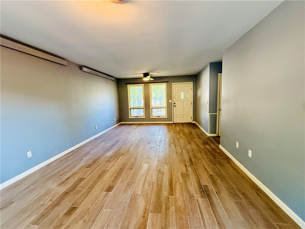 Townhouse Tct 3 A/K/A Drake Ctbvv - Residential Lease