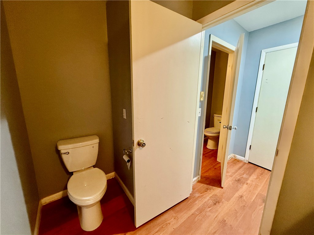 Townhouse Tct 3 A/K/A Drake Ctbvv - Residential Lease