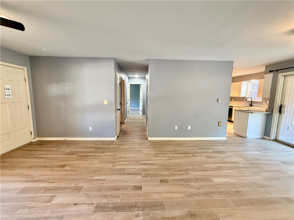 Townhouse Tct 3 A/K/A Drake Ctbvv - Residential Lease