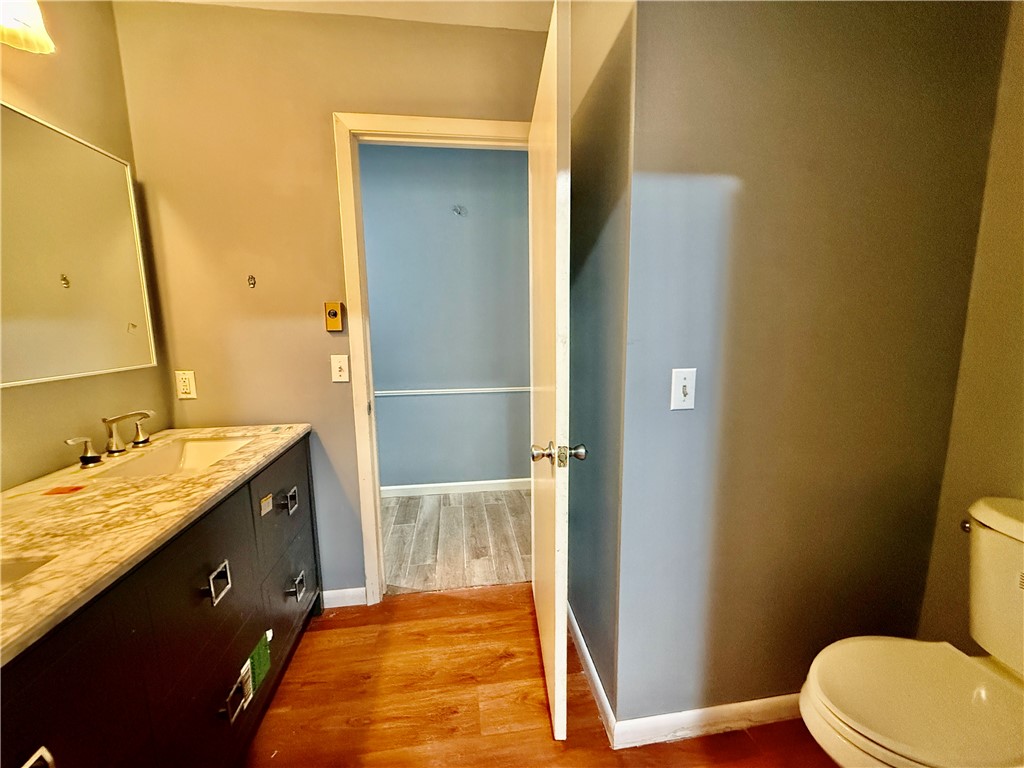 Townhouse Tct 3 A/K/A Drake Ctbvv - Residential Lease