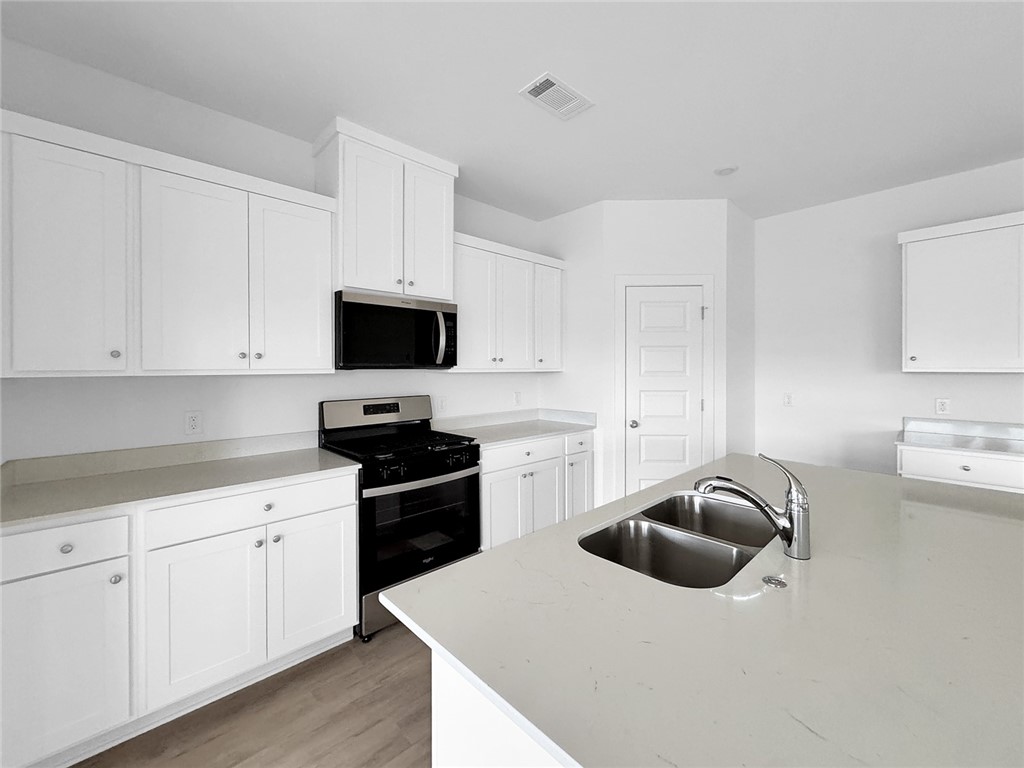 Wagon Wheel Crossing - Residential