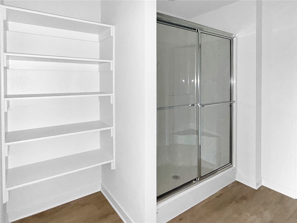 Wagon Wheel Crossing - Residential