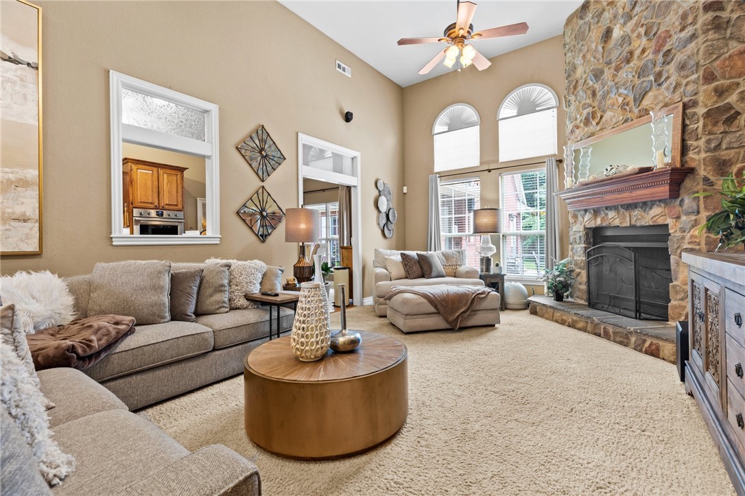 Highland Knolls Unit 2 Ph 1 Rogers - Residential