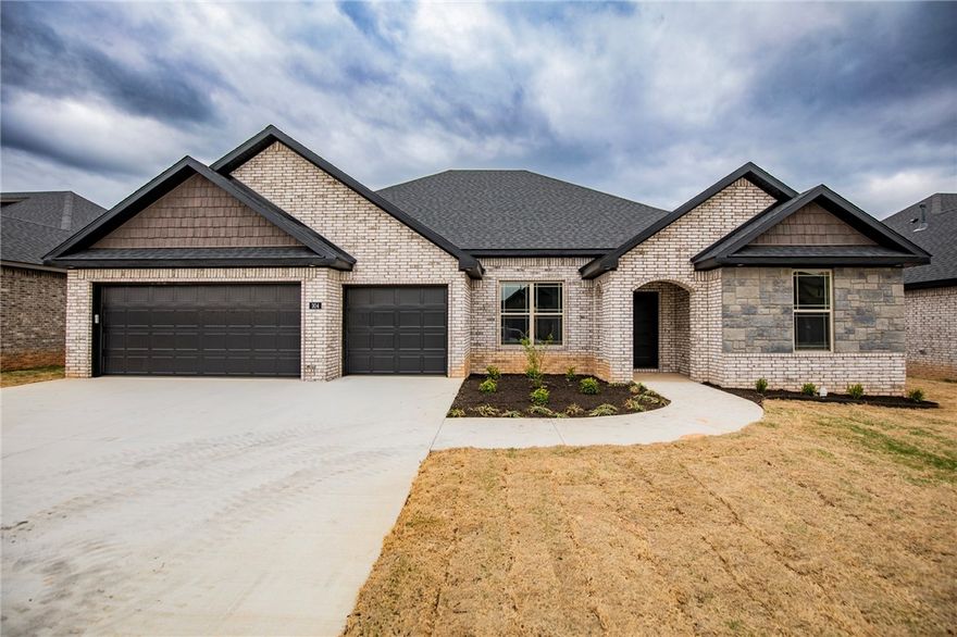 Located in Cave Springs, the center of all that is NWA! One of the few remaining homes in the Fairway Valley subdivision! Spacious floor plan with a large living room opening onto the covered outdoor entertainment area, complete with fireplace, perfect for those who love to entertain. Tons of cabinet space in the kitchen and don't forget the huge walk-in pantry! Agent owned.