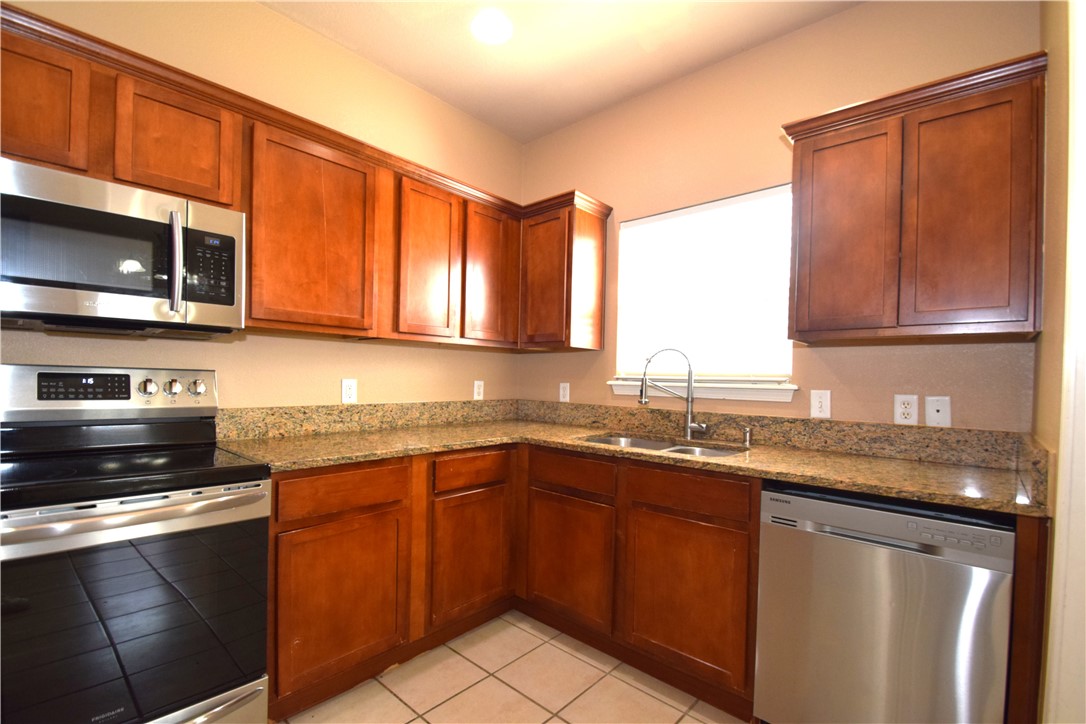 Riverwalk - Residential Lease